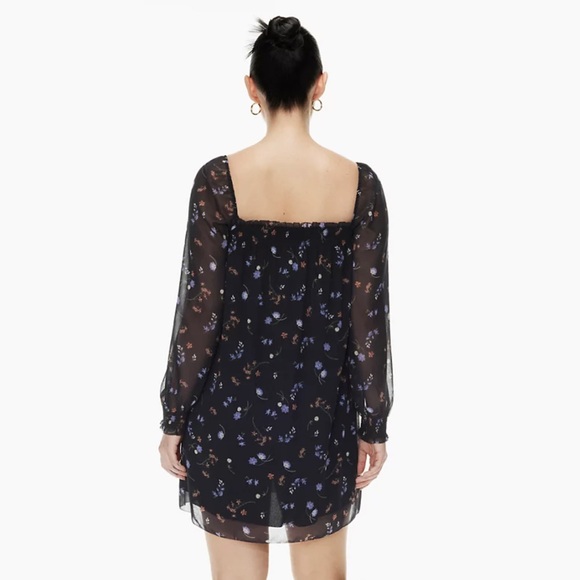 Aritzia Wilfred Alana Dress. US small. Worn once. Black floral square neck cut. - Picture 3 of 6